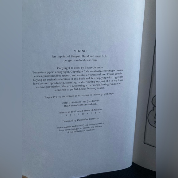 Book (Hardback): BETSEY. A Memoir by Betsey Johnson with Mark Vitulano - Picture 7 of 16